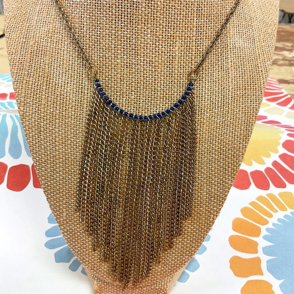 💙Fringe Necklace w/Blue Beads💙